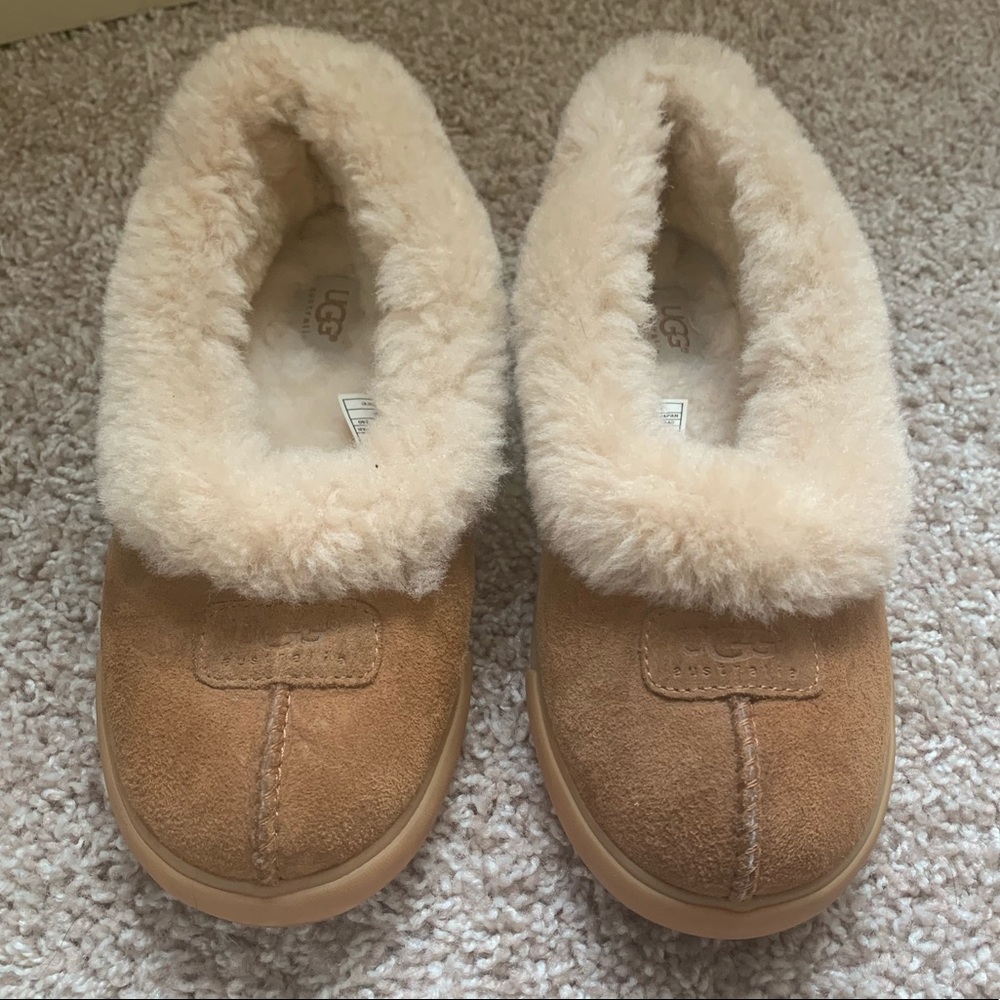 UGG Australia Slippers w/Rubber Sole 7M - Picture 1 of 2